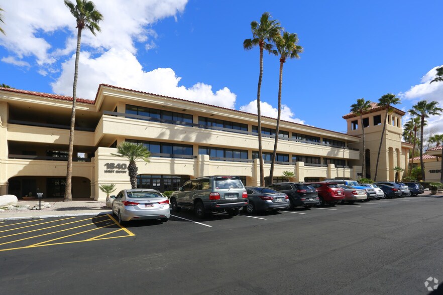 More Photos Of 1820 E River Rd, Tucson Unknown For Lease