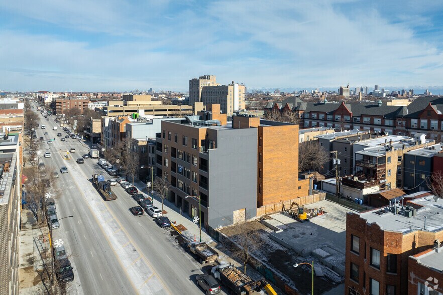 More Photos Of 1335 N Western Ave, Chicago Apartments For Sale