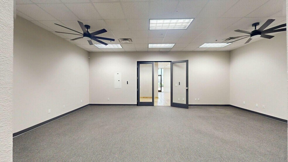 More Photos Of 39301 Badger St, Palm Desert Warehouse For Sale