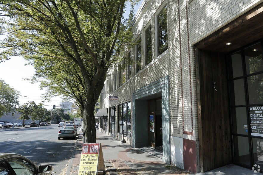 More Photos Of 1004-1010 W Washington St, Vancouver Storefront Retail Office For Lease