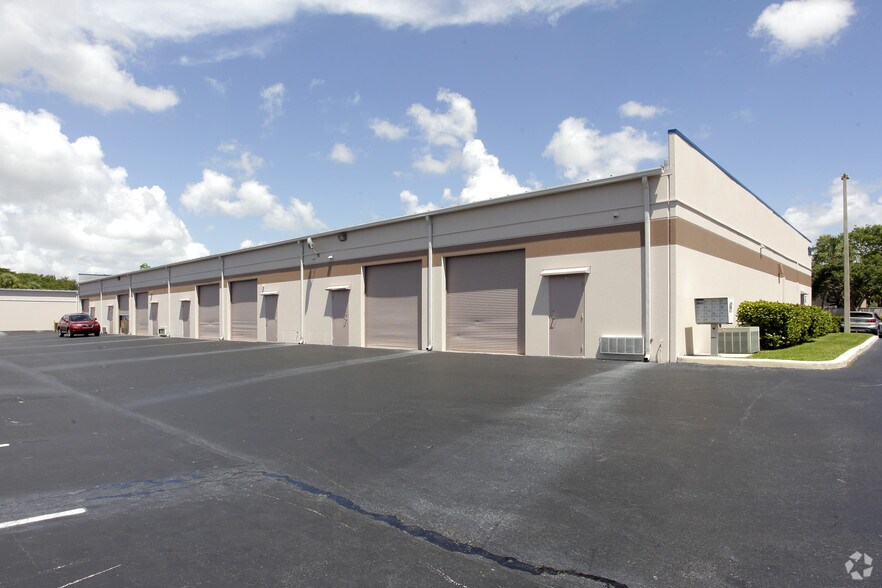 More Photos Of 1525 NW 3rd St, Deerfield Beach Warehouse For Lease