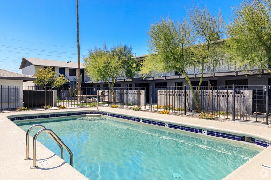 More Photos Of 3025 N 36th St, Phoenix Apartments For Sale