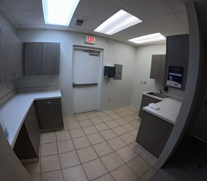 More Photos Of 11870 Cranston Dr, Arlington Office For Lease