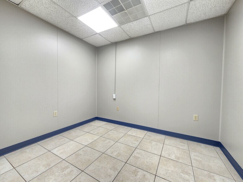 More Photos Of 339 E Antietam St, Hagerstown Office For Lease