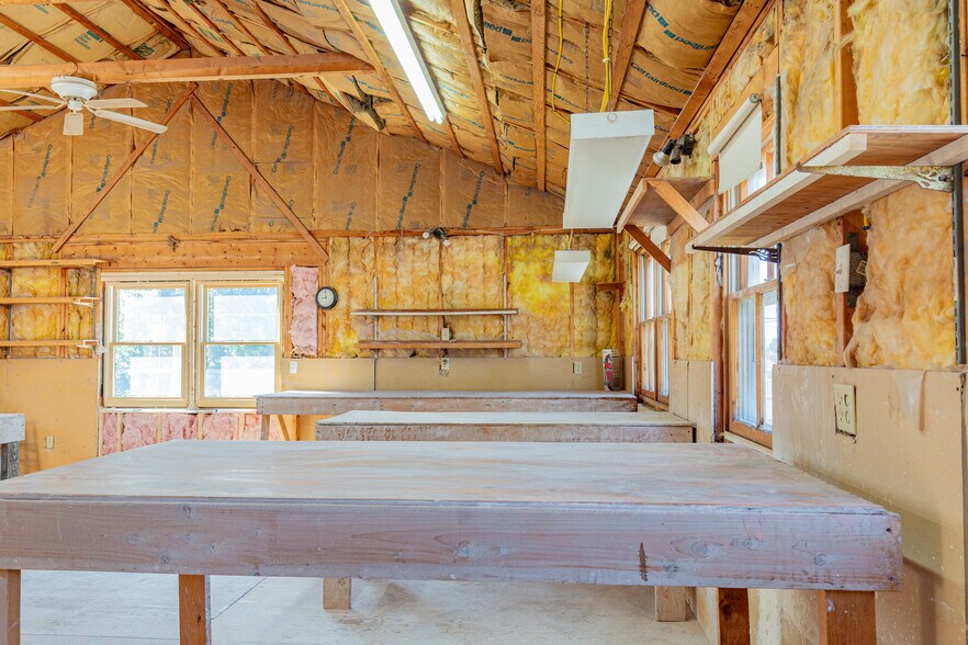 More Photos Of 15 Epps St, Portland Storefront For Sale