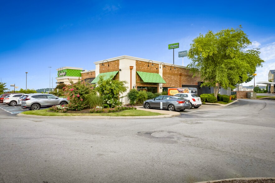 More Photos Of 820 Expo Dr, Smyrna Restaurant For Sale