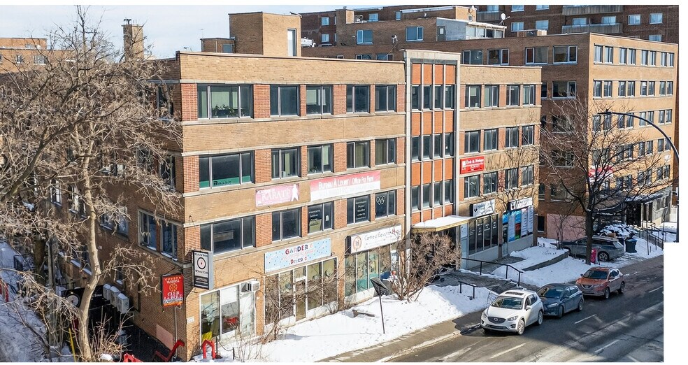 More Photos Of , Montréal Office For Sale