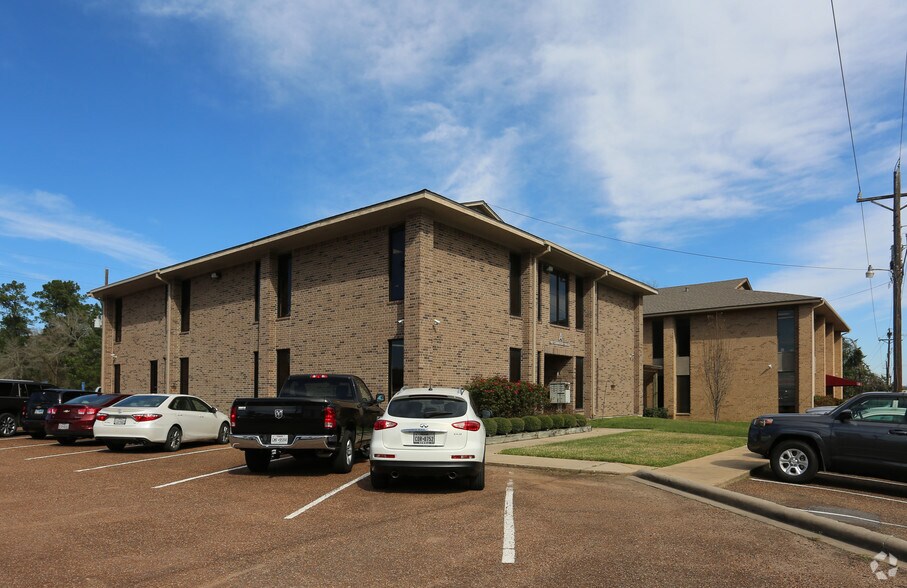 100 commercial cir conroe tx 77304 for lease cityfeet