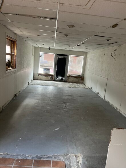 More Photos Of 2650-2654 S Broadway, Denver Storefront For Lease