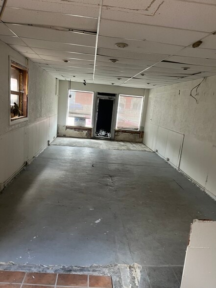 More Photos Of 2650-2654 S Broadway, Denver Storefront For Lease