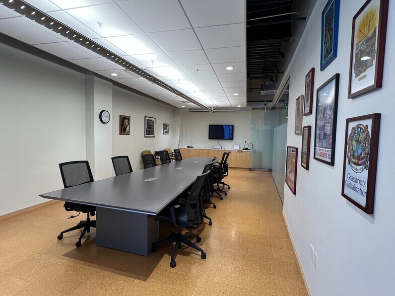 More Photos Of 3220 Winona Ave, Burbank Coworking Space