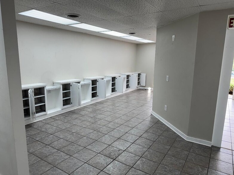 More Photos Of 9320 Two Notch Rd, Columbia Office For Lease