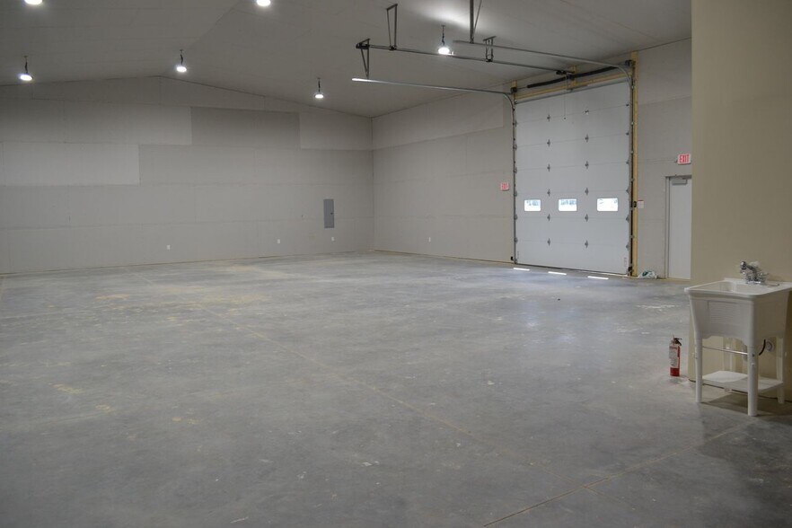 More Photos Of 1739 Woodhurst Ln, Albemarle Unknown For Lease