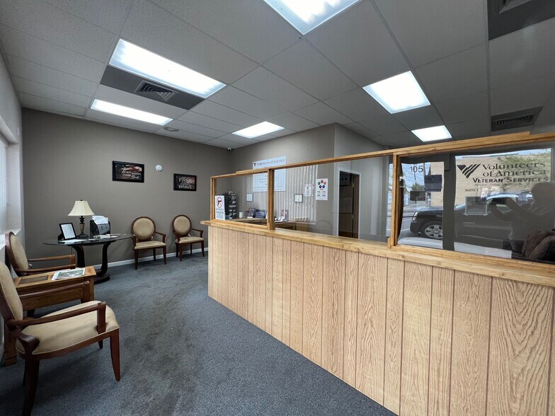 More Photos Of 402 E Main St, Riverton Storefront Retail Office For Sale