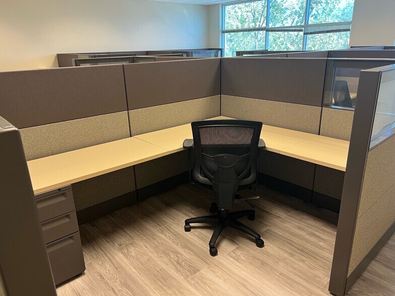 More Photos Of 47653-47693 Lakeview Blvd, Fremont Research And Development For Lease