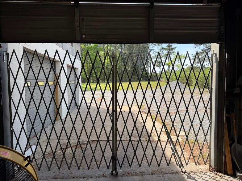 More Photos Of 7900 Doyle Springs Rd, Little Rock Warehouse For Sale