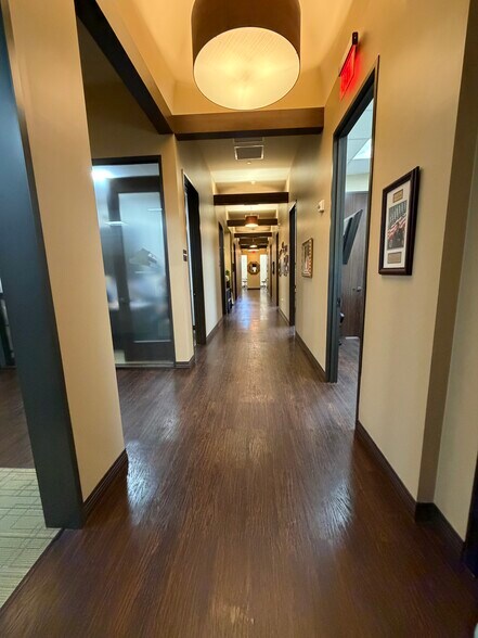 More Photos Of 951 Lonestar Pky, Montgomery Office For Lease