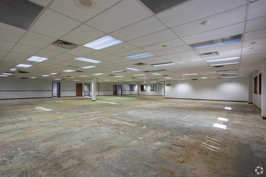 More Photos Of 2356-2370 Science Pky, Okemos Office For Lease