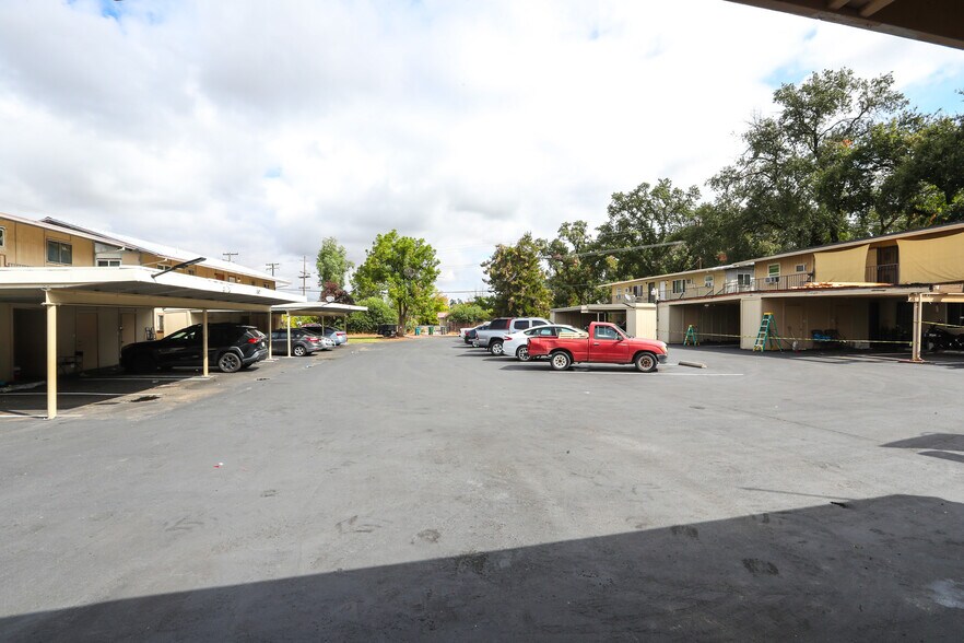 More Photos Of 1597 Bruce Dr, Anderson Apartments For Sale
