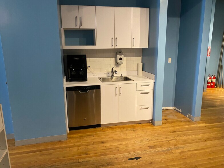 More Photos Of 7 W 30th St, New York Loft Creative Space For Lease