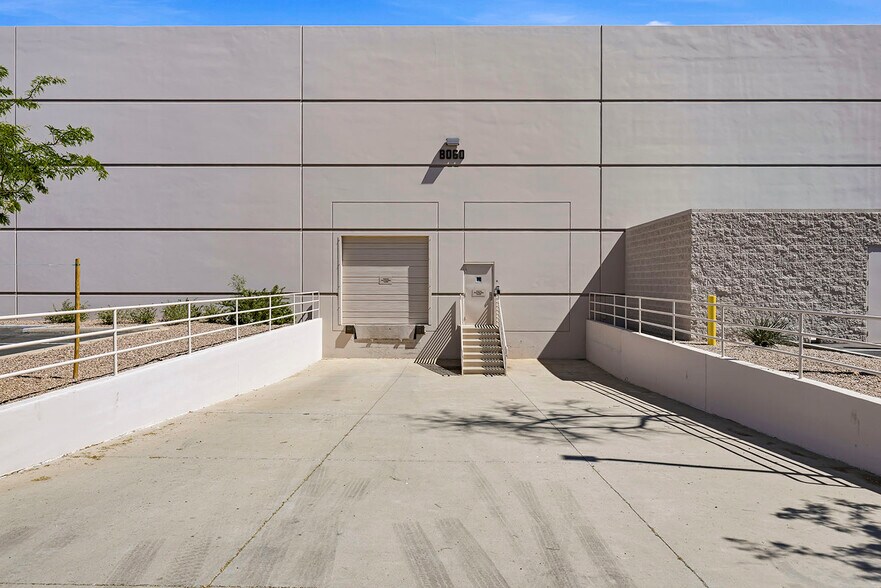 More Photos Of 8060 S Kyrene Rd, Tempe Light Manufacturing For Lease