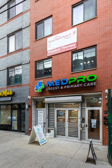 Primary Photo Of 6527 Roosevelt Ave, Woodside Apartments For Lease