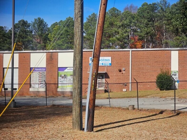 More Photos Of 4445 Wendell Dr SW, Atlanta Distribution For Lease