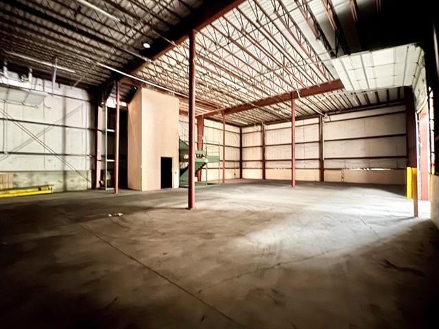 More Photos Of 4425 Pan American Blvd, Laredo Warehouse For Lease