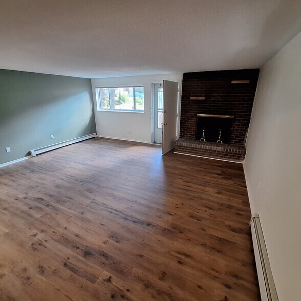 More Photos Of 1065 Magnolia St, Colorado Springs Apartments For Sale
