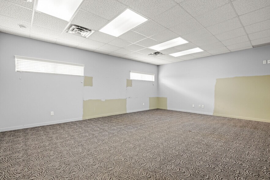 More Photos Of 2655-2679 N Meridian Rd, Sanford General Retail For Sale