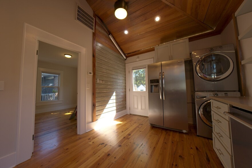 More Photos Of 787 Meeting St, Charleston Office Residential For Lease