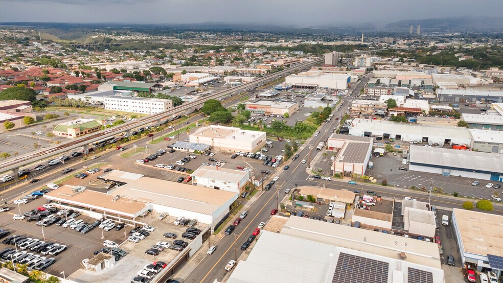 More Photos Of 94-172 Leoleo St, Waipahu Restaurant For Sale