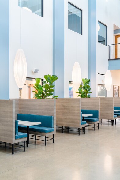 More Photos Of 4324 Mapleshade Ln, Plano Office For Lease