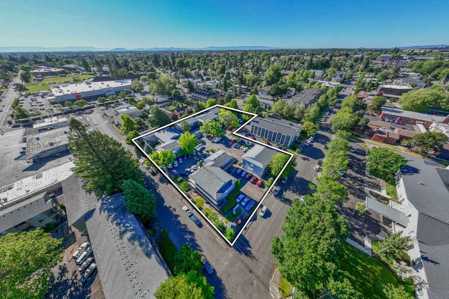 More Photos Of 760 NW 21st St, Corvallis Apartments For Sale