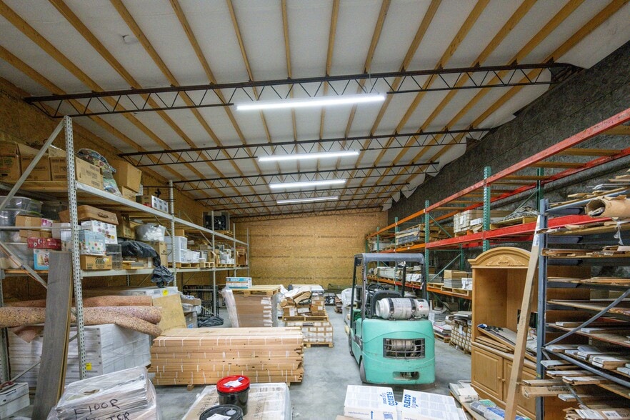 More Photos Of 455 E Main St, Parsons General Retail For Sale