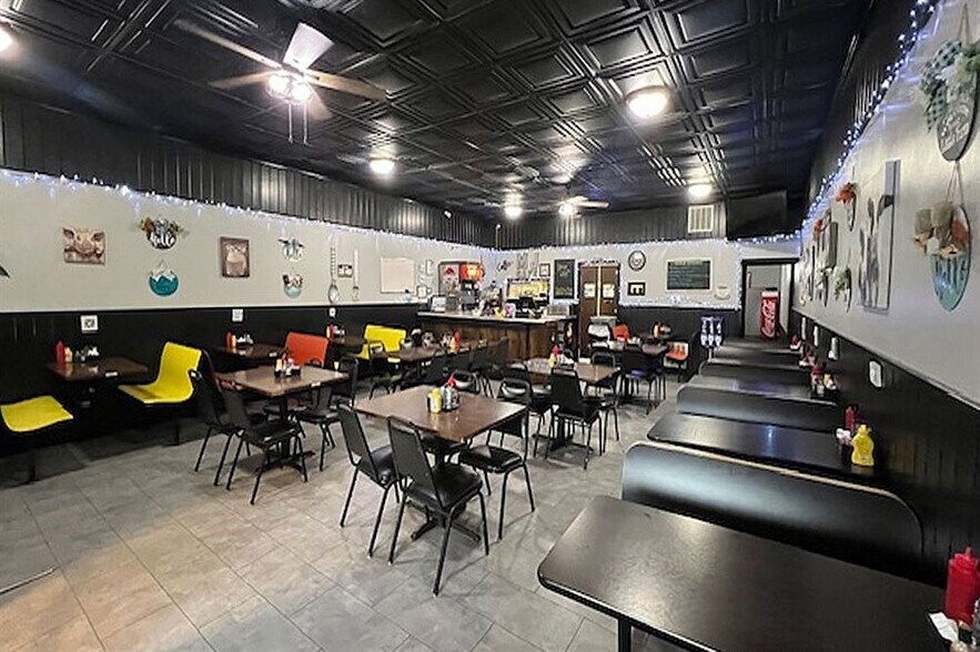 More Photos Of 105 Johnson Ave N, Fosston Storefront For Sale