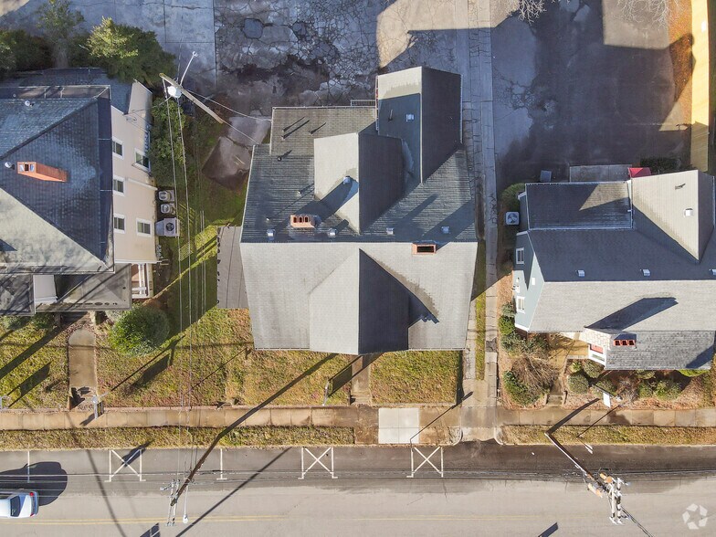 More Photos Of 125 N Tradd St, Statesville Office For Sale