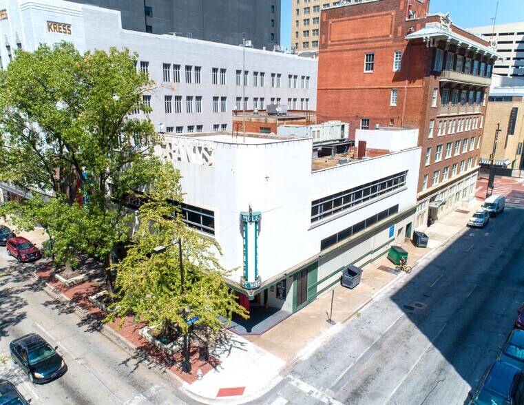 More Photos Of 611 Houston St, Fort Worth Bar For Sale