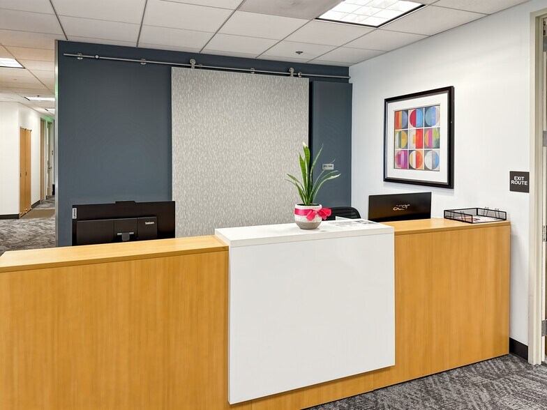 More Photos Of 1901 Harrison St, Oakland Coworking Space