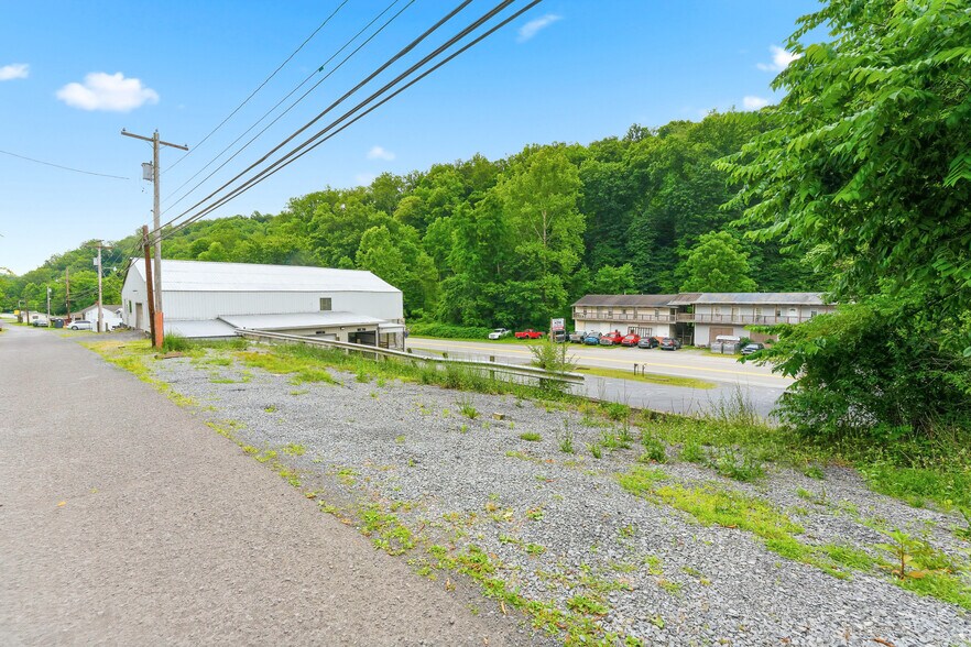 More Photos Of 622 Blue Horizon Dr, Morgantown Auto Repair For Sale