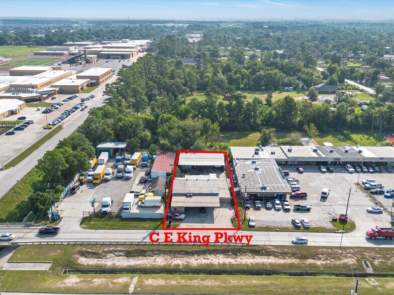 More Photos Of 8518 C E King Pky, Houston General Retail For Sale