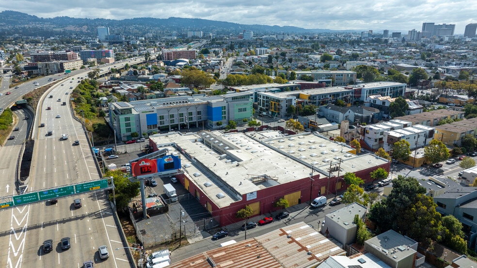 More Photos Of 3421 Hollis St, Oakland Warehouse For Sale