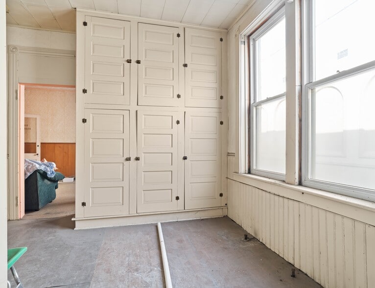 More Photos Of 221 E Market St, Clearfield Office Residential For Sale