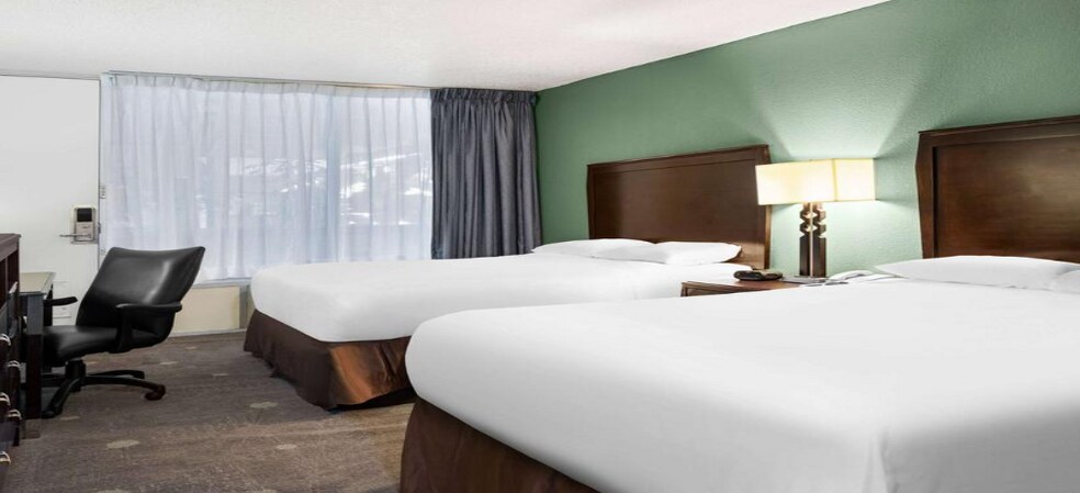 More Photos Of 833 W Main St, Gaylord Hotel For Sale