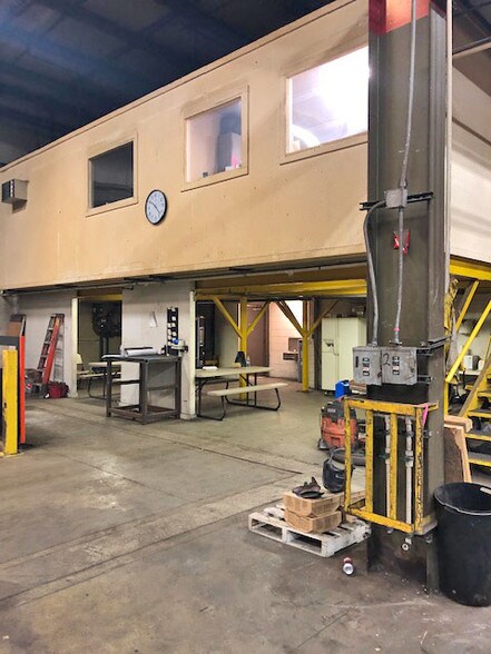 More Photos Of 4600 Clawson Tank Dr, Clarkston Manufacturing For Lease