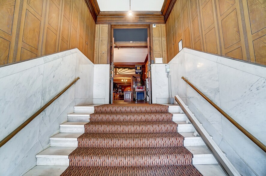 More Photos Of 126 W High St, Springfield Lodge Meeting Hall For Sale