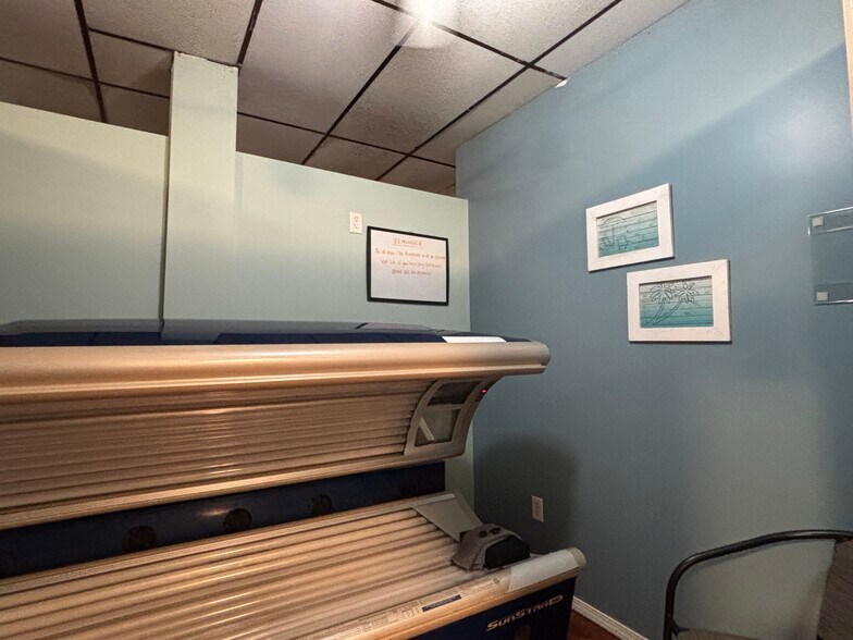 More Photos Of 206 W Main St, Mc Arthur Flex For Sale