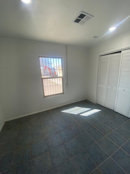 More Photos Of 12494 Montana Ave, El Paso Office For Lease