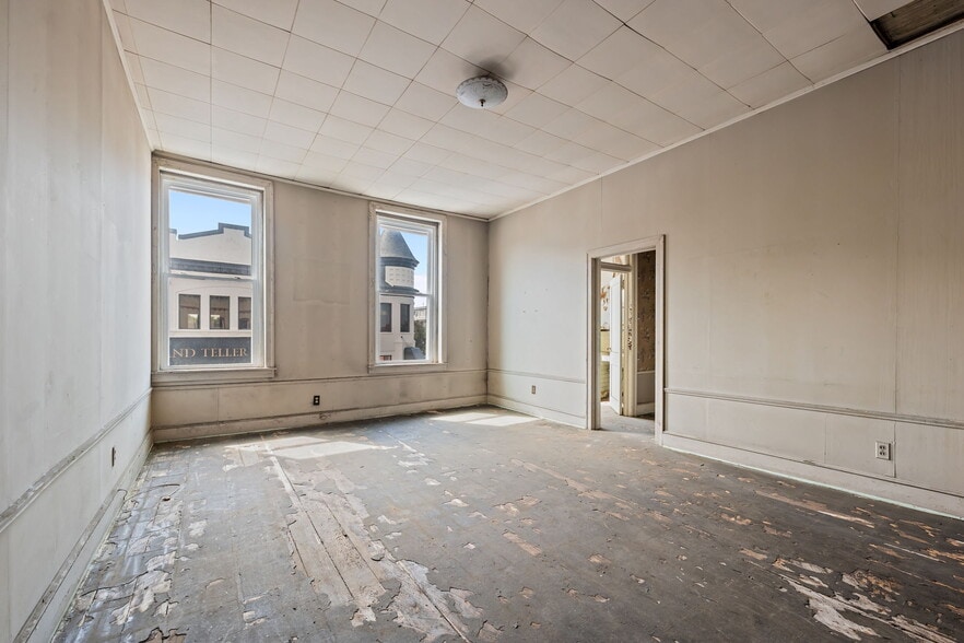 More Photos Of 101-105 S Scales St, Reidsville Storefront Retail Office For Sale