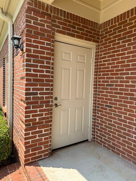 More Photos Of 577 SE Concord Rd, Smyrna Medical For Lease